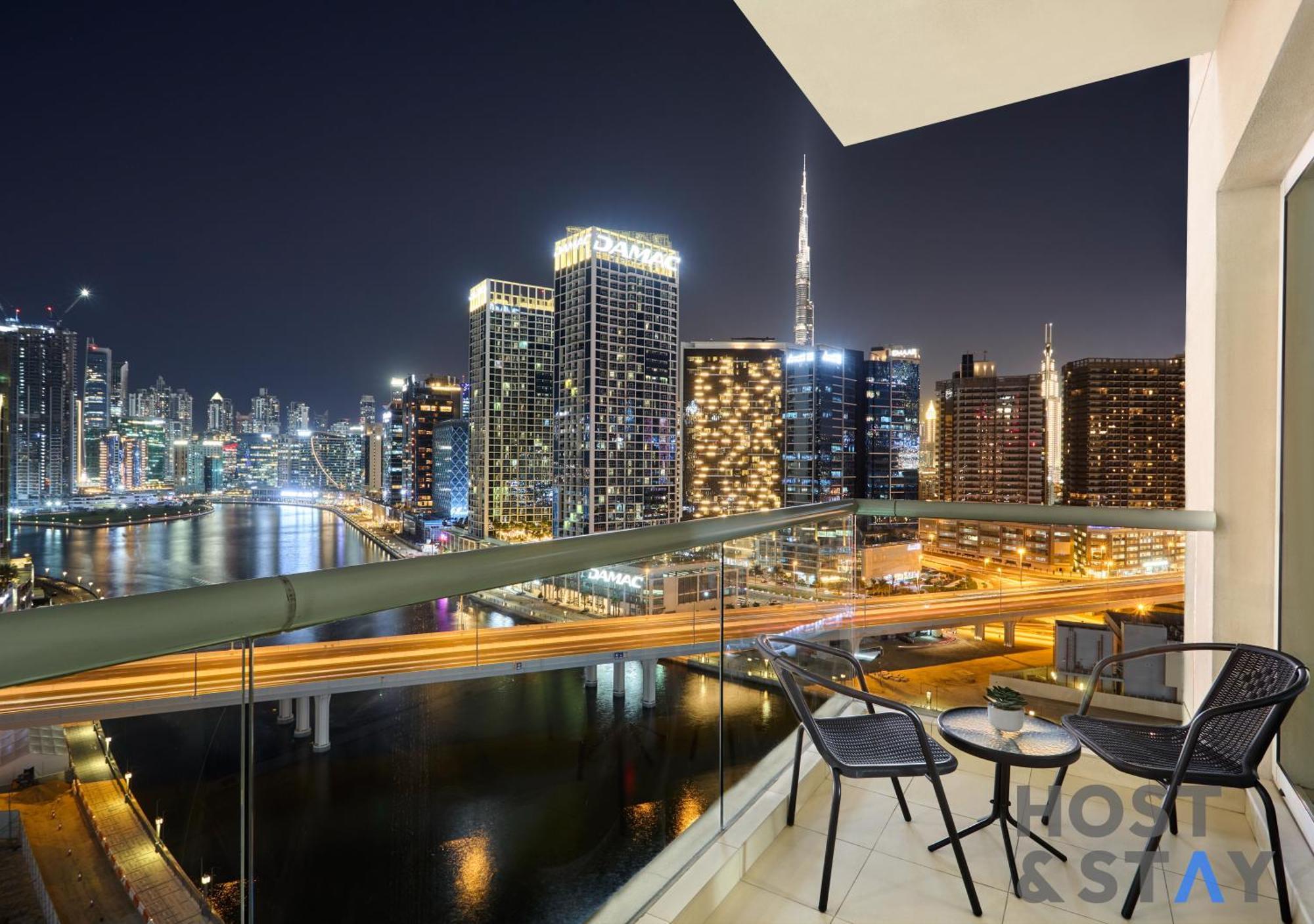 Stylish Renovated 1-bedroom In Mayfair Residency